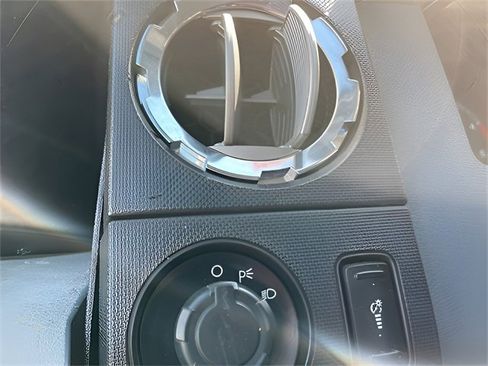 Used 2015 Ford F550 4x4 SuperCab Super Duty image 38