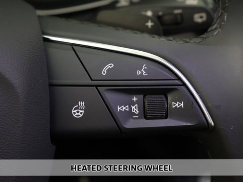 Used 2024 Audi Q5 e Premium Plus image 9