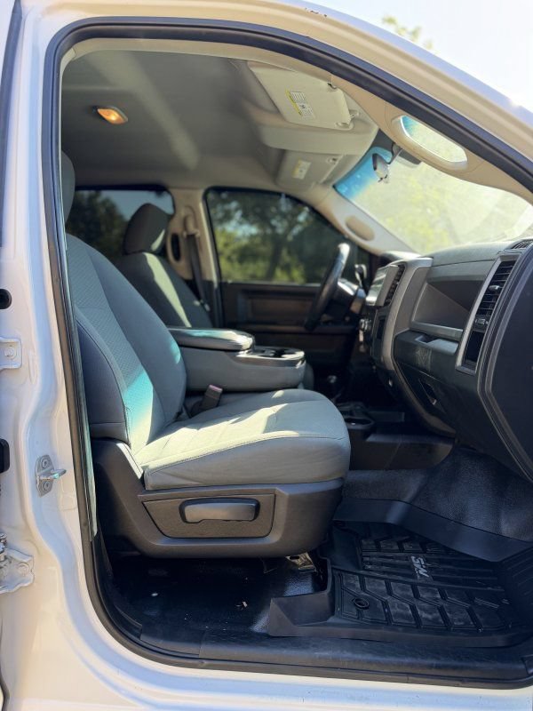 Used 2017 RAM 2500 Tradesman w/ Chrome Appearance Group AWD/4WD image 17