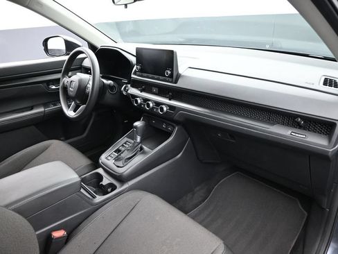 Used 2025 Honda CR-V LX image 17