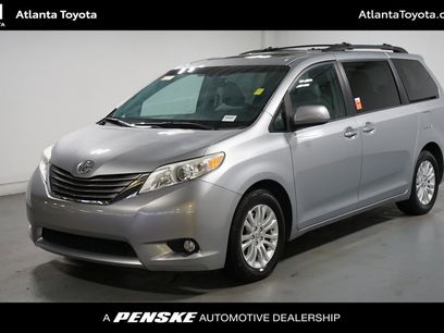 Used 2017 Toyota Sienna XLE
