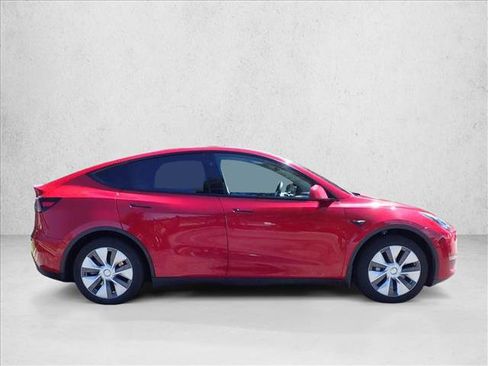 Used 2023 Tesla Model Y Long Range AWD/4WD image 5
