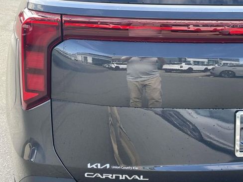 New 2026 Kia Carnival image 14