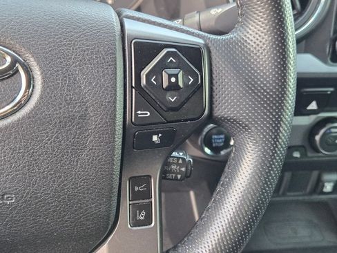 Used 2021 Toyota Tacoma TRD Sport RWD image 25