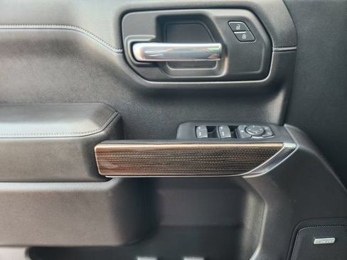 Used 2021 Chevrolet Silverado 1500 LT Trail Boss w/ Convenience Package II AWD/4WD image 26