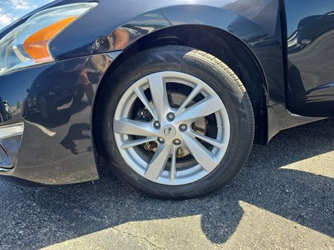 Used 2015 Nissan Altima 2.5 SV w/ Convenience Package FWD image 27