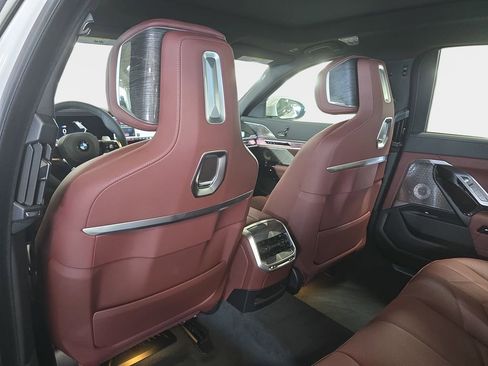 New 2026 BMW 760i xDrive 760i xDrive w/ Premium Package image 9