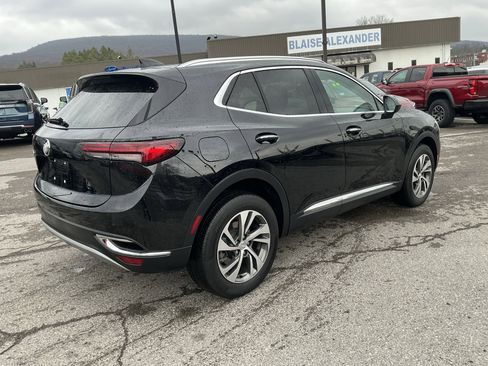 Used 2023 Buick Envision Essence image 3