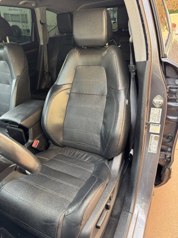 Used 2019 Honda CR-V Touring image 9