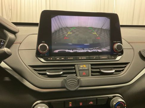 Used 2019 Nissan Altima 2.5 SR image 17