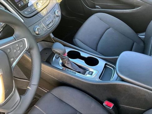 Used 2024 Chevrolet Malibu RS image 16