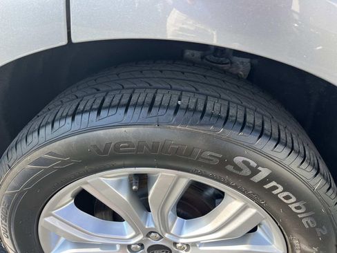 Used 2024 Ford Edge Titanium image 12