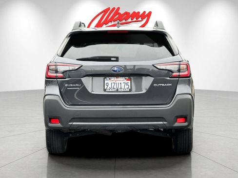 Used 2024 Subaru Outback Premium AWD/4WD image 5