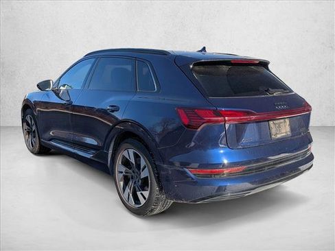 Used 2022 Audi e-tron Premium w/ Convenience Plus Package image 6