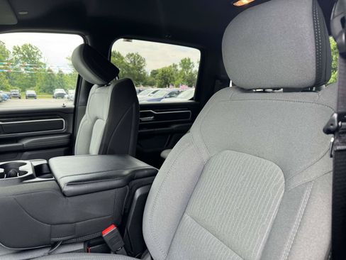 Used 2023 RAM 1500 Big Horn AWD/4WD image 25