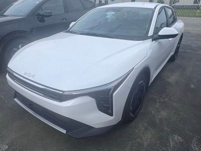 Certified 2025 Kia K4 EX