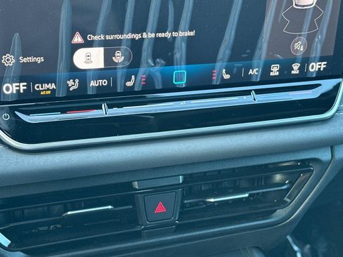 New 2026 Volkswagen Tiguan SE R-Line image 19