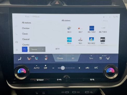 Used 2023 Lexus RZ 450e Premium w/ Technology Package image 21