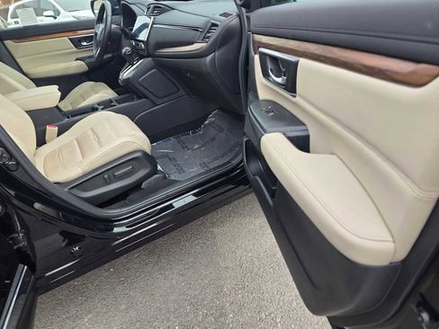 Used 2017 Honda CR-V Touring image 10