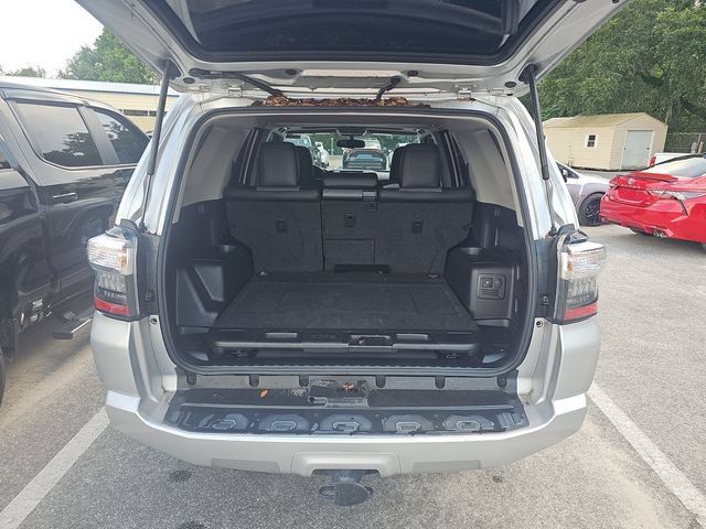 Used 2019 Toyota 4Runner SR5 Premium RWD image 5