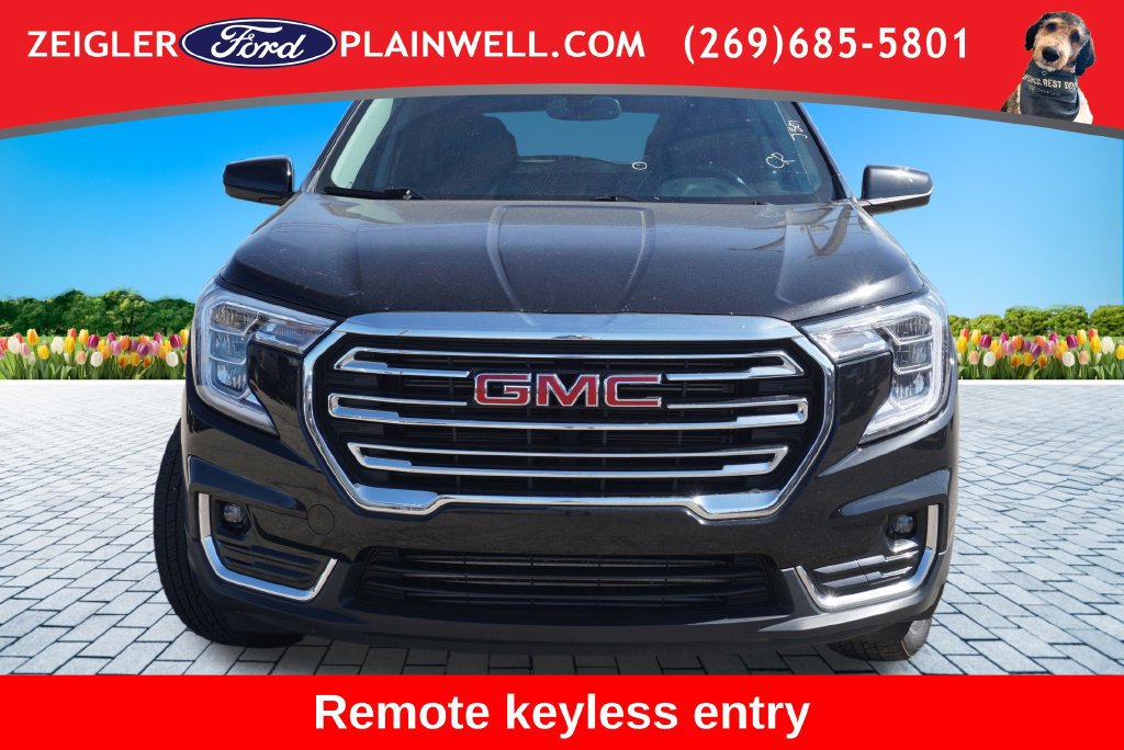 Used 2024 GMC Terrain SLT AWD/4WD image 8