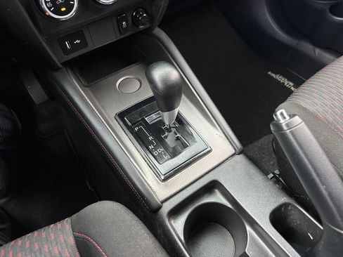 Used 2018 Mitsubishi Outlander Sport ES image 21