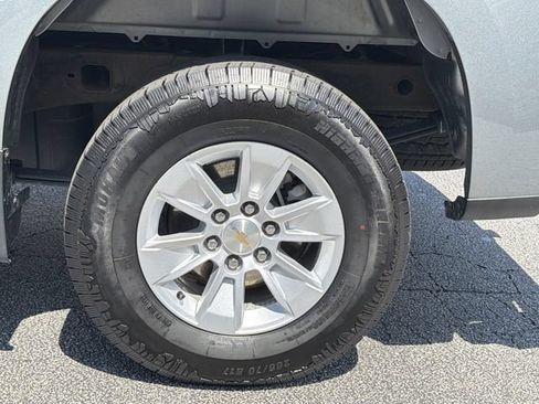 Used 2025 Chevrolet Silverado 1500 LT AWD/4WD image 15