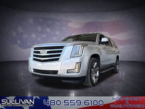 Used 2020 Cadillac Escalade ESV Luxury RWD image 1