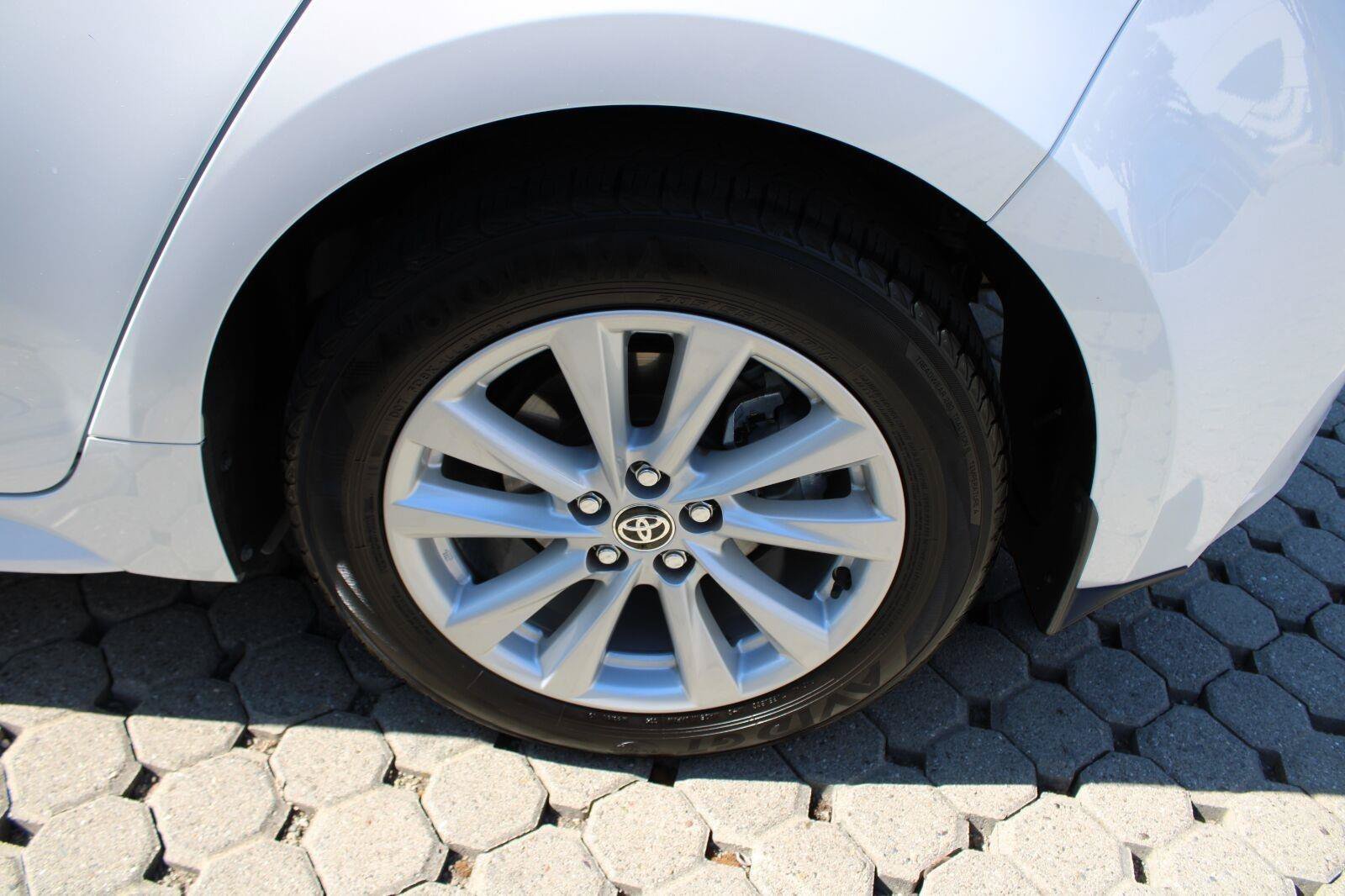 Certified 2024 Toyota Corolla SE w/ SE Package FWD image 15