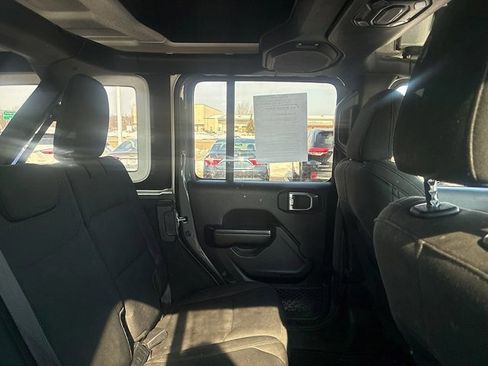 Used 2021 Jeep Wrangler Unlimited Sport image 18