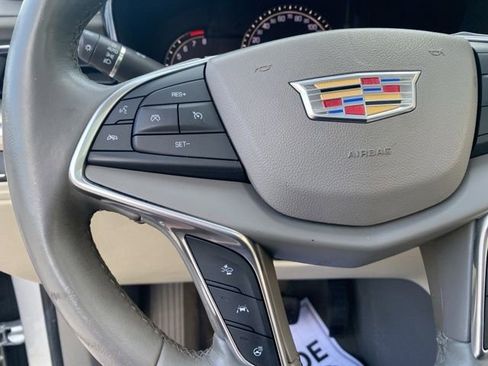 Used 2017 Cadillac XT5 Luxury w/ Driver Awareness Package image 28