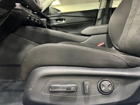 Used 2025 Honda Accord SE image 12