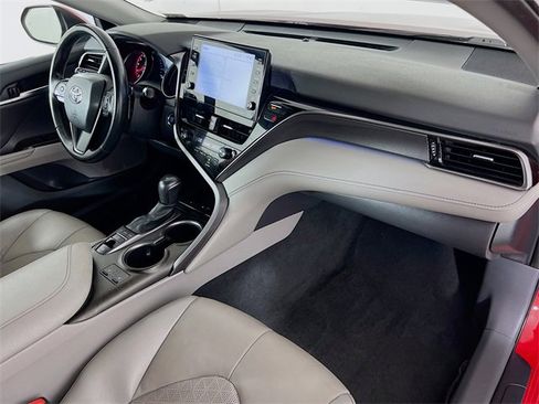 Used 2023 Toyota Camry XSE image 30