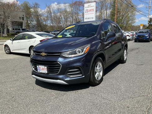 Used 2018 Chevrolet Trax LT FWD image 1