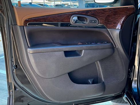 Used 2013 Buick Enclave Leather image 22