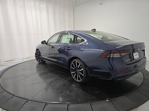 Used 2025 Honda Accord Touring image 27