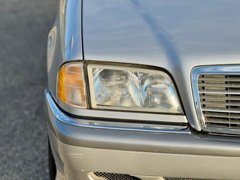 Used 1999 Mercedes-Benz C 230 image 21