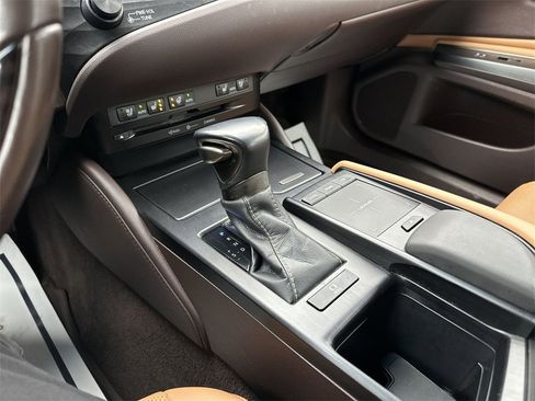 Used 2020 Lexus ES 350 w/ Premium Package image 19