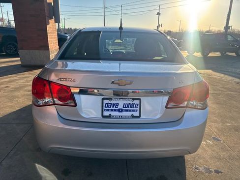 Used 2014 Chevrolet Cruze LT image 8