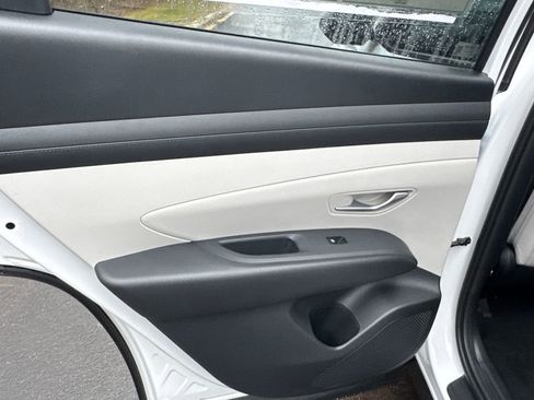 New 2026 Hyundai Tucson SEL FWD image 13