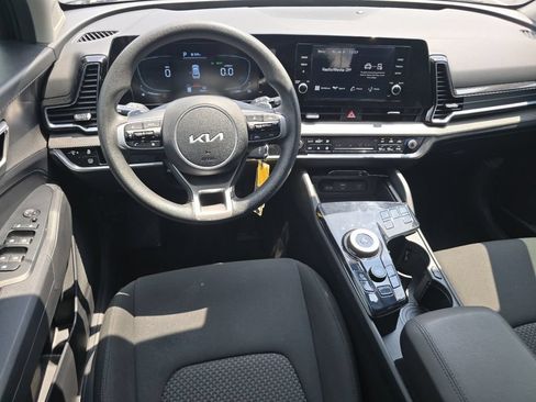 Used 2025 Kia Sportage LX FWD image 22