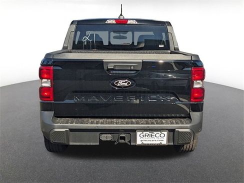 New 2025 Ford Maverick Lariat w/ Black Appearance Package image 4
