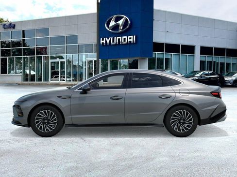 New 2026 Hyundai Sonata Limited image 3