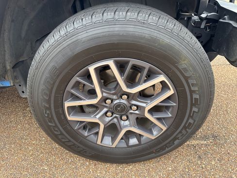 Used 2024 Jeep Wrangler Sahara w/ Technology Group image 9