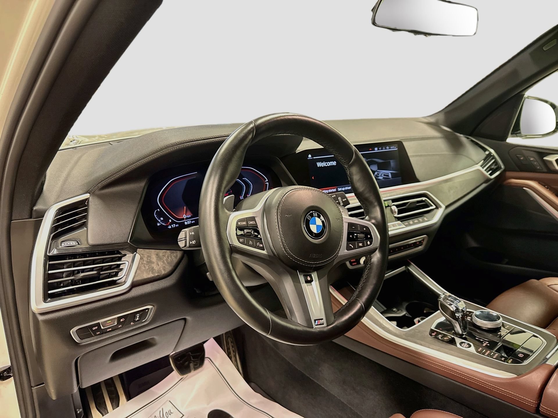 Used 2022 BMW X5 xDrive40i w/ M Sport Package AWD/4WD image 9