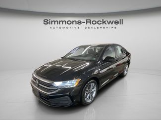 Used 2024 Volkswagen Jetta SE video 1