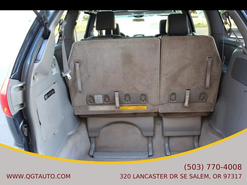 Used 2010 Toyota Sienna XLE Limited FWD image 16