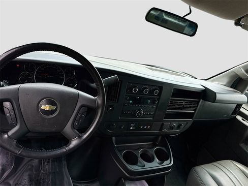 Used 2022 Chevrolet Express 2500 w/ Driver Convenience Package image 20