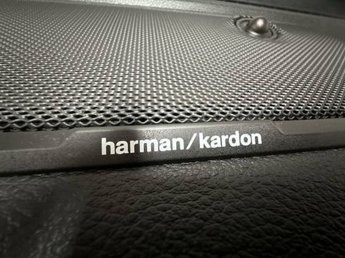 Used 2022 RAM 1500 Laramie AWD/4WD image 29