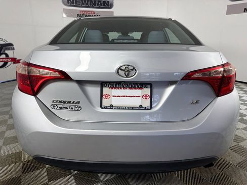 Used 2017 Toyota Corolla LE image 4